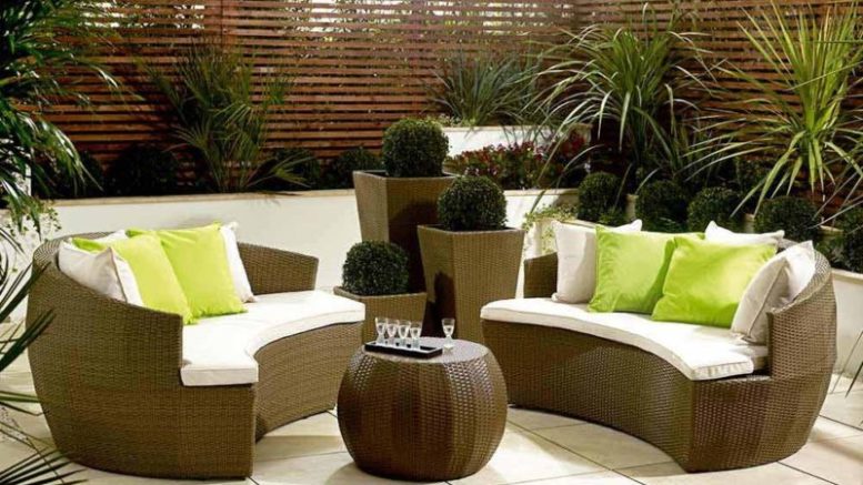 Kinds-Of-Garden-Furniture-7-800x600