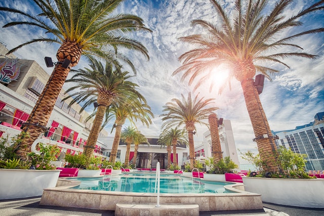 holiday-vacation-hotel-luxury