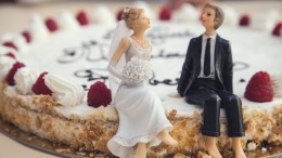 food-couple-sweet-married