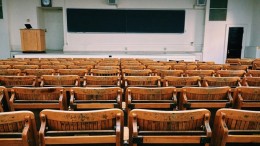 auditorium-benches-chairs-207691