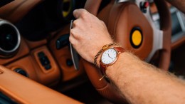 wrist-watch-on-driving-arm