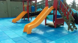 bezpiecznenawierzchnienaplacezabawzplytgumowychsbriepdm