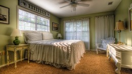 bedroom-349698_640