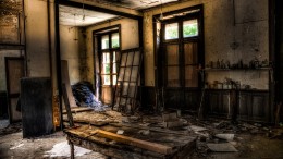 abandonded-1017454_960_720