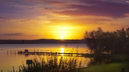 lake-4446923_640